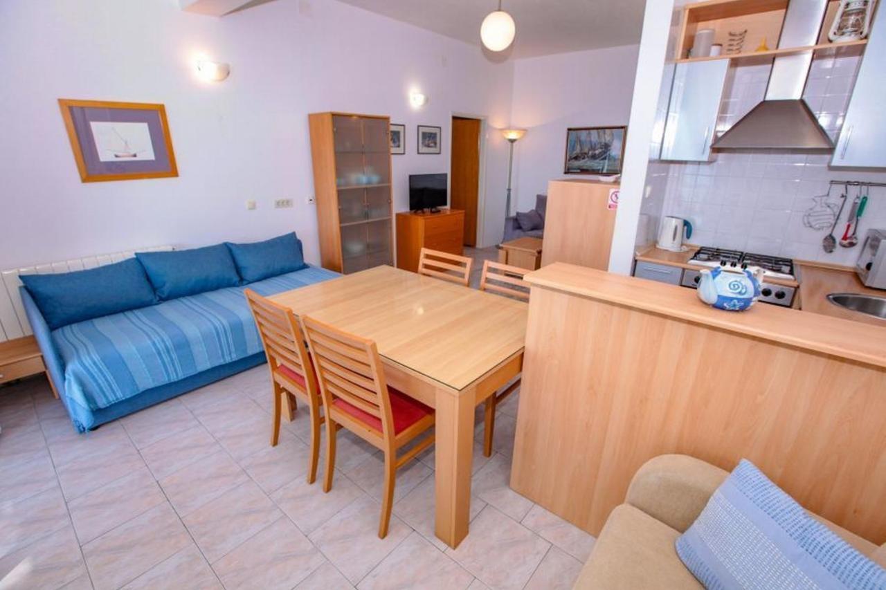 Vila Pinet Lägenhet Brist Exteriör bild