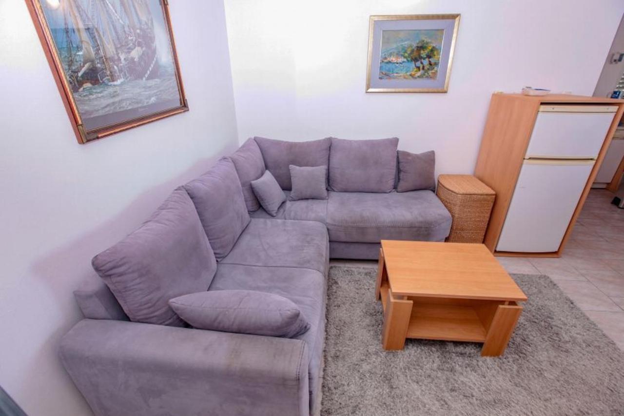 Vila Pinet Lägenhet Brist Exteriör bild